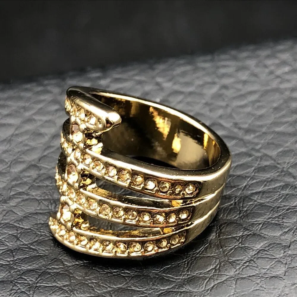 Cocktail Ring Size 7.5 Faceted Champagne Crystals Triple Spray‎ Gold Tone Band
